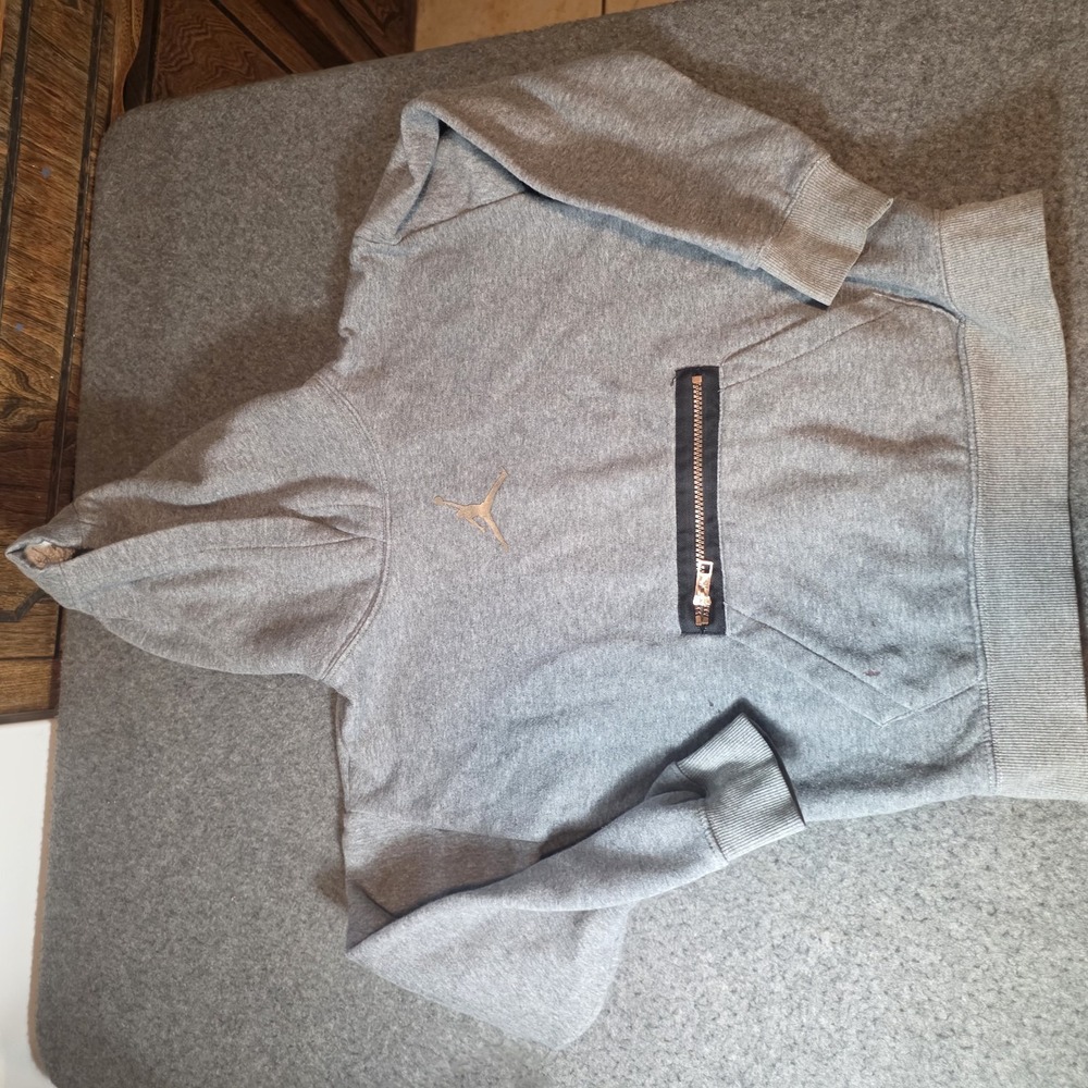 Air Jordan Kids/Youth Pullover Fleece Hoodie Medium T1